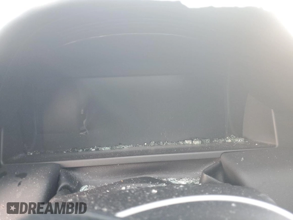 2011 Land Rover Range Rover SC z VIN SALMF1E40BA332639, wystawiony jako Copart lot #88084945 z przebiegiem Nie podano mil oraz Nie do naprawy • Non repairable. Historia ofert i sprzedaży dostępna na DreamBid. Obrazek 9.