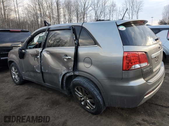 2013 Kia Sorento SX with VIN 5XYKWDA26DG383313, listed as a Copart auction lot 42489555 with 204,769 mi miles and Salvage Title. Bid and sale history available at carsss.com. Image 2.