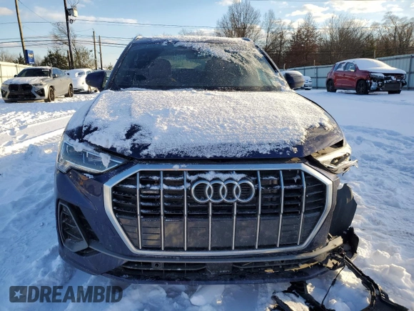 2023 Audi Q3 S line Premium z VIN WA1DECF35P1075264, wystawiony jako Copart lot #88866885 z przebiegiem 42 824 mil mil oraz Szkody całkowita. Historia ofert i sprzedaży dostępna na DreamBid. Obrazek 5.
