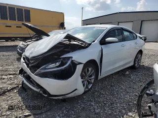 2015 Chrysler 200 S z VIN 1C3CCCBG1FN557242, wystawiony jako Copart lot #54767335 z przebiegiem 62 946 mil mil oraz Szkody całkowita. Historia ofert i sprzedaży dostępna na DreamBid. Obrazek 1.