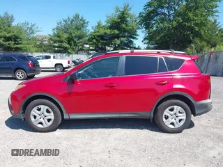 2015 Toyota RAV4 LE с VIN JTMBFREV4FJ027432, выставлен на аукционе IAAI как лот 42373202 с пробегом 76 954 миль миль и . История ставок и продаж доступна на DreamBid. Изображение 14.