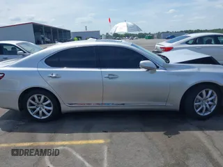 2008 Lexus LS 460 with VIN JTHBL46FX85061520, listed as a IAAI auction lot 42081510 with 225,026 mi miles and . Bid and sale history available at DreamBid. Image 13.