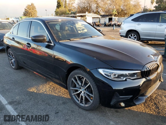 2022 BMW 3 Series 330i with VIN 3MW5R1J04N8C27833, listed as a Copart auction lot 88035205 with 35,518 mi miles and Salvage Title. Bid and sale history available at carsss.com. Image 4.