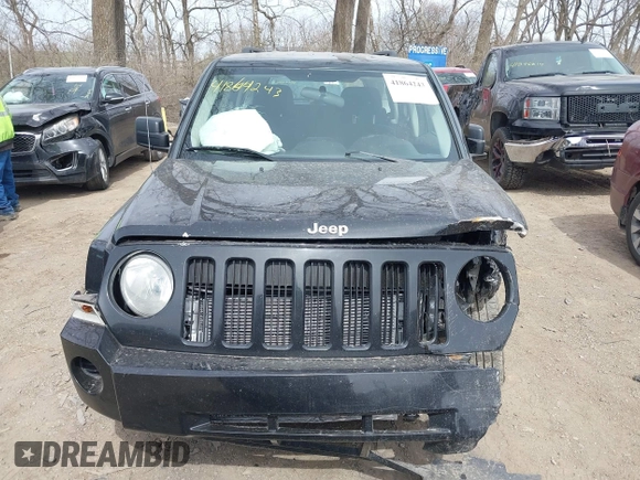 2010 Jeep Patriot Sport with VIN 1J4NF2GB6AD611629, listed as a IAAI auction lot 41864243 with 132,868 mi miles. Bid and sale history available at carsss.com. Image 12.
