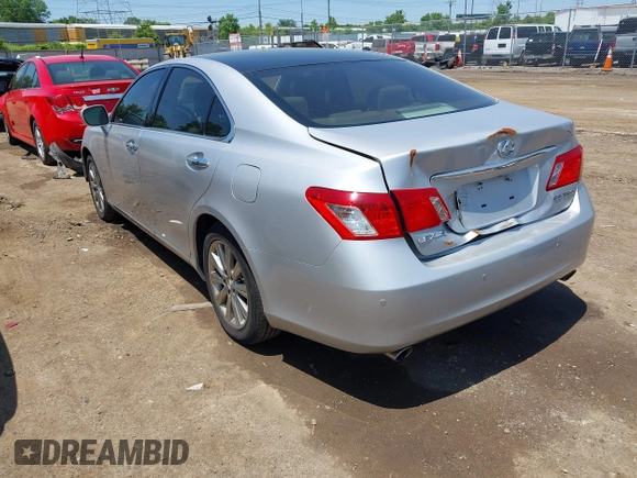 2007 Lexus ES 330 z VIN JTHBJ46G672033406, wystawiony jako IAAI lot #42395991 z przebiegiem 197 619 mil mil oraz . Historia ofert i sprzedaży dostępna na DreamBid. Obrazek 3.