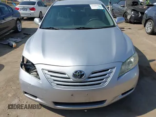 2007 Toyota Camry CE z VIN 4T1BE46K37U193771, wystawiony jako IAAI lot #42386583 z przebiegiem 166 233 mil mil oraz . Historia ofert i sprzedaży dostępna na DreamBid. Obrazek 12.