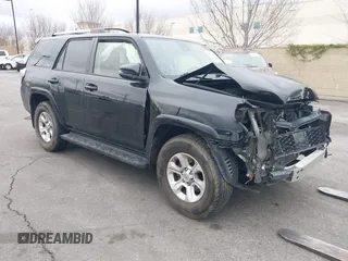 2020 Toyota 4Runner SR5 with VIN JTEZU5JR7L5226612, listed as a IAAI auction lot 41460819 with 68,318 mi miles and . Bid and sale history available at DreamBid. Image 1.