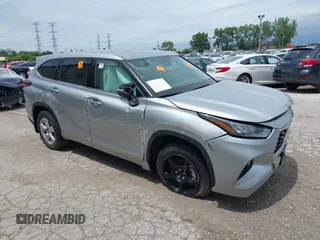 2020 Toyota Highlander LE with VIN 5TDBZRBH6LS048853, listed as a IAAI auction lot 30838868 with 2,013 mi miles and . Bid and sale history available at DreamBid. Image 1.