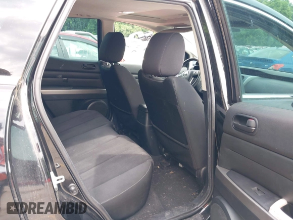 2011 Mazda CX-7 i Sport z VIN JM3ER2BM6B0386280, wystawiony jako IAAI lot #42463837 z przebiegiem 168 006 mil mil oraz . Historia ofert i sprzedaży dostępna na DreamBid. Obrazek 8.
