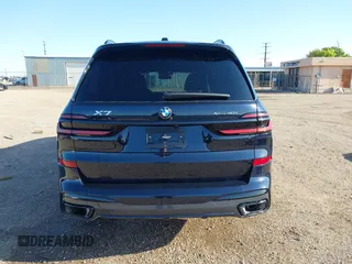 2024 BMW X7 xDrive40i with VIN 5UX23EM09R9S27315, listed as a IAAI auction lot 41978380 with 27,769 mi miles. Bid and sale history available at carsss.com. Image 17.