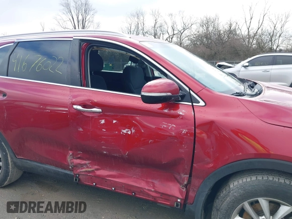2018 Kia Sorento L with VIN 5XYPG4A36JG387725, listed as a IAAI auction lot 41676022 with 84,504 mi miles. Bid and sale history available at carsss.com. Image 6.