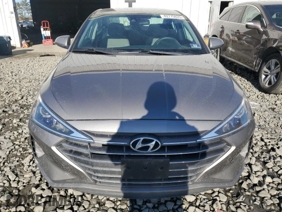 2020 Hyundai Elantra SE z VIN KMHD74LF4LU924549, wystawiony jako Copart lot #42775625 z przebiegiem 66 154 mil mil oraz Szkoda całkowita • Salvage title. Historia ofert i sprzedaży dostępna na DreamBid. Obrazek 5.