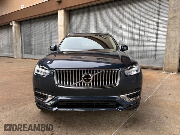 2024 Volvo XC90 Plus Bright Theme with VIN YV4062PE3R1155917, listed as a Copart auction lot 44853265 with 7,968 mi miles and Salvage title. Bid and sale history available at DreamBid. Image 5.