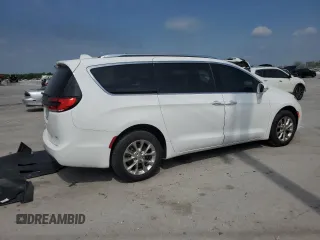 2021 Chrysler Pacifica Touring L with VIN 2C4RC3BG6MR511380, listed as a Copart auction lot 54237075 with 92,172 mi miles and Salvage title. Bid and sale history available at DreamBid. Image 3.