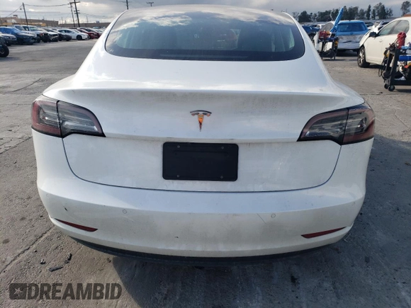 2019 Tesla Model 3 Mid Range with VIN 5YJ3E1EA5KF485116, listed as a Copart auction lot 49289295 with 39,911 mi miles and Salvage Title. Bid and sale history available at DreamBid. Image 6.
