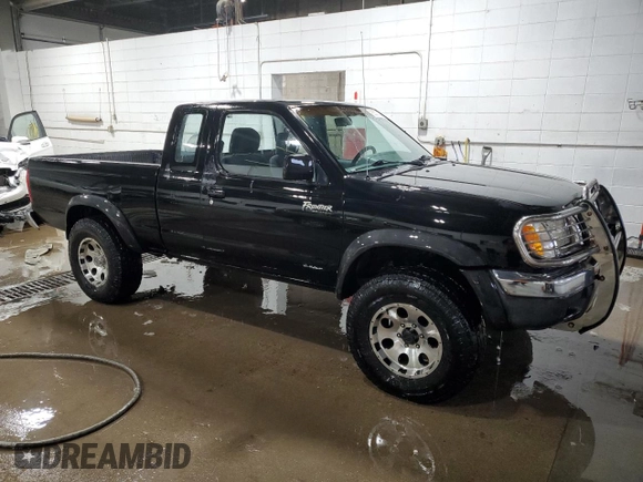 1998 Nissan Frontier with VIN 1N6DD26YXWC317075, listed as a Copart auction lot 85373104 with 200,153 mi miles and Clean title. Bid and sale history available at DreamBid. Image 4.