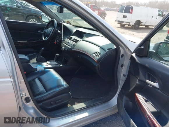 2012 Honda Crosstour EX-L with VIN 5J6TF2H55CL007949, listed as a IAAI auction lot 41790701 with 197,648 mi miles. Bid and sale history available at carsss.com. Image 5.