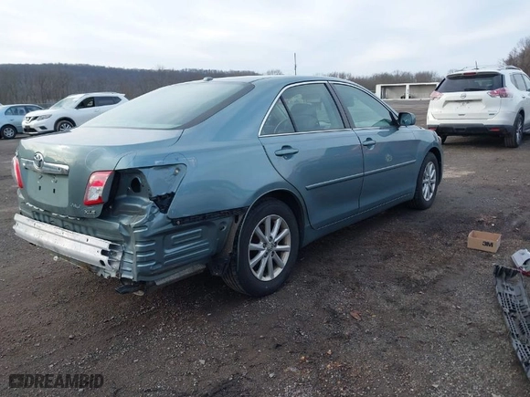 2011 Toyota Camry LE with VIN 4T1BF3EK6BU593163, listed as a IAAI auction lot 41878100 with 260,566 mi miles. Bid and sale history available at carsss.com. Image 4.