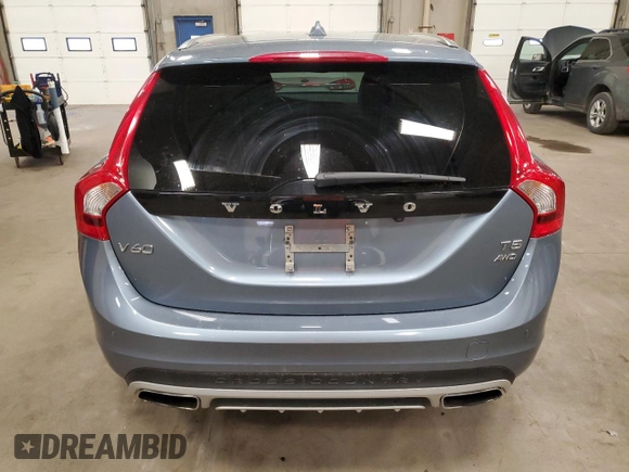 2018 Volvo V60 z VIN YV440MWK4J2056365, wystawiony jako Copart lot #58726445 z przebiegiem 42 542 mil mil oraz Szkoda całkowita • Salvage title. Historia ofert i sprzedaży dostępna na DreamBid. Obrazek 6.
