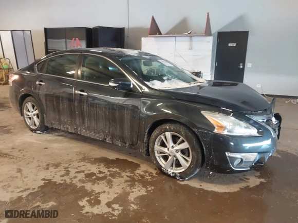 2015 Nissan Altima 2.5 SV with VIN 1N4AL3AP1FC476280, listed as a IAAI auction lot 41590990 with 113,565 mi miles. Bid and sale history available at carsss.com. Image 1.