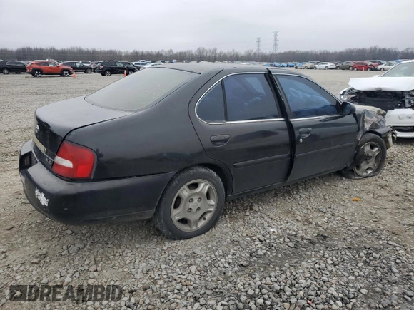 2000 Nissan Altima GXE with VIN 1N4DL01A0YC142560, listed as a Copart auction lot 41752175 with 228,857 mi miles and Salvage Title. Bid and sale history available at carsss.com. Image 3.