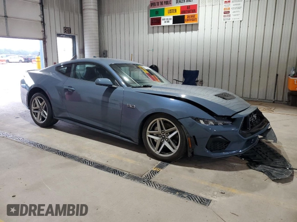 2024 Ford Mustang GT with VIN 1FA6P8CF7R5412104, listed as a Copart auction lot 61928465 with 19,933 mi miles and Salvage title. Bid and sale history available at DreamBid. Image 4.