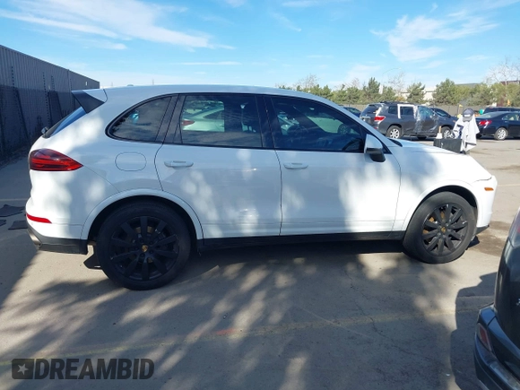 2017 Porsche Cayenne with VIN WP1AA2A26HKA91514, listed as a IAAI auction lot 41484197 with 110,212 mi miles. Bid and sale history available at carsss.com. Image 13.