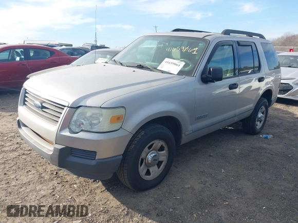 2006 Ford Explorer XLS with VIN 1FMEU62E36UB34651, listed as a IAAI auction lot 41659061 with 160,302 mi miles. Bid and sale history available at carsss.com. Image 2.