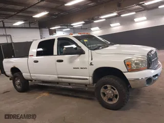 2006 Dodge Ram 2500 SLT with VIN 3D7KS29C86G100871, listed as a IAAI auction lot 41992062 with 213,220 mi miles. Bid and sale history available at carsss.com. Image 13.
