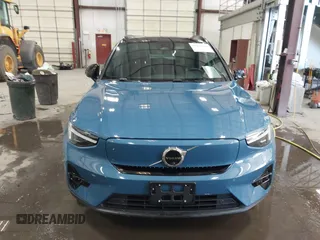 2023 Volvo XC40 Ultimate с VIN YV4ED3UM9P2090415, выставлен на аукционе IAAI как лот 41138900 с пробегом 8 292 миль миль и . История ставок и продаж доступна на DreamBid. Изображение 12.