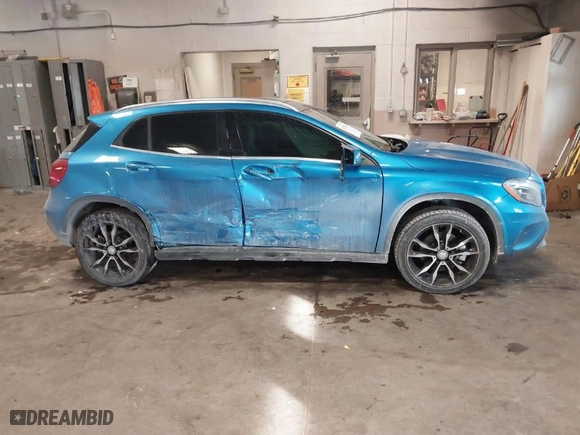 2015 Mercedes-Benz GLA-Class GLA 250 with VIN WDCTG4GB4FJ059508, listed as a IAAI auction lot 41578219 with NaN miles. Bid and sale history available at carsss.com. Image 13.