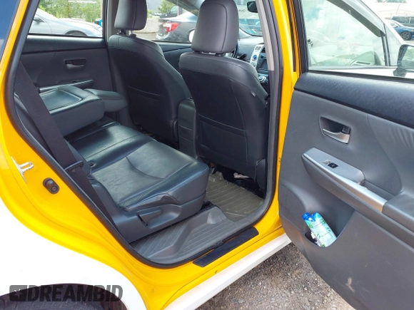 2014 Toyota Prius Two with VIN JTDZN3EU3E3313362, listed as a IAAI auction lot 42768033 with Not provided miles and . Bid and sale history available at DreamBid. Image 8.
