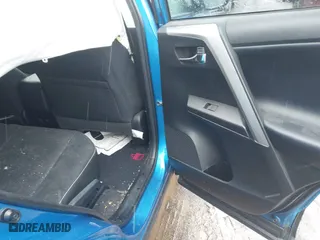 2017 Toyota RAV4 XLE with VIN 2T3RFREV2HW693031, listed as a IAAI auction lot 41671812 with 82,190 mi miles. Bid and sale history available at carsss.com. Image 8.