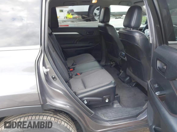 2017 Toyota Highlander LE with VIN 5TDBZRFH0HS484454, listed as a IAAI auction lot 42338740 with 58,047 mi miles and . Bid and sale history available at DreamBid. Image 8.