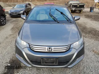 2011 Honda Insight with VIN JHMZE2H3XBS000841, listed as a Copart auction lot 45197415 with 227,297 mi miles and Salvage title. Bid and sale history available at DreamBid. Image 5.