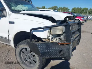 2000 Ford F-250 XL with VIN 1FTNW21S5YEA33171, listed as a IAAI auction lot 41480011 with Not provided miles and . Bid and sale history available at DreamBid. Image 6.