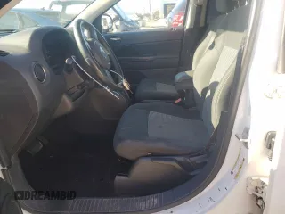 2012 Jeep Compass Latitude with VIN 1C4NJDEB4CD537763, listed as a Copart auction lot 84878244 with 198,582 mi miles and Clean Title. Bid and sale history available at DreamBid. Image 7.