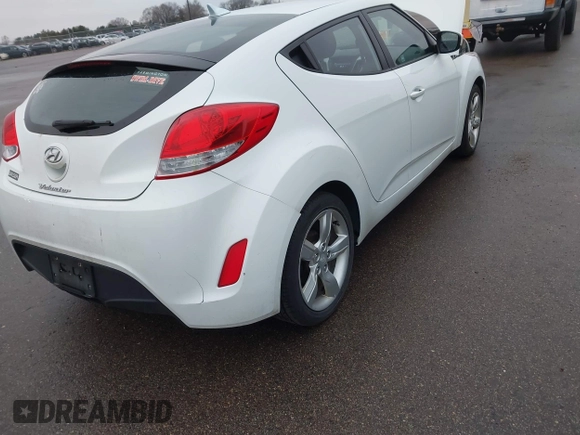 2013 Hyundai Veloster w/Gray Int with VIN KMHTC6AD8DU171050, listed as a IAAI auction lot 41992468 with 186,714 mi miles and . Bid and sale history available at DreamBid. Image 6.