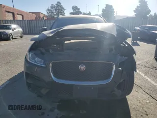 2018 Jaguar F-Pace 25t Premium with VIN SADCJ2FX4JA267748, listed as a Copart auction lot 48262585 with 61,234 mi miles and Clean Title. Bid and sale history available at DreamBid. Image 5.