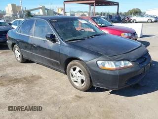 2000 Honda Accord EX z VIN JHMCG6672YC033056, wystawiony jako IAAI lot #41866960 z przebiegiem 217 289 mil mil oraz . Historia ofert i sprzedaży dostępna na DreamBid. Obrazek 1.
