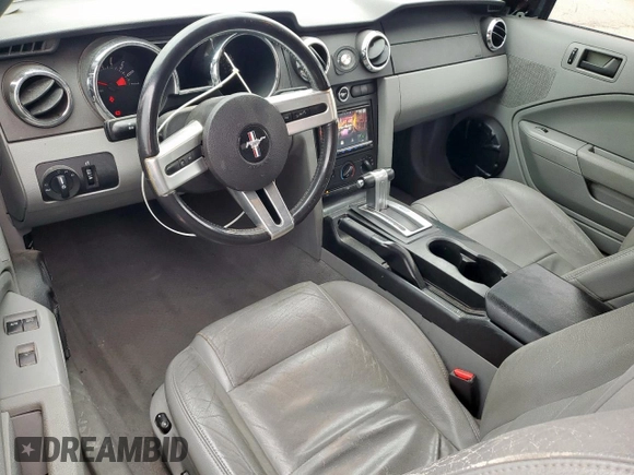 2007 Ford Mustang Deluxe with VIN 1ZVFT84N675330712, listed as a Copart auction lot 58337415 with 105,123 mi miles and Salvage title. Bid and sale history available at DreamBid. Image 8.