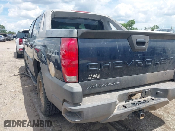 2006 Chevrolet Avalanche Z71 with VIN 3GNEK12Z26G110481, listed as a IAAI auction lot 42634921 with 158,505 mi miles and . Bid and sale history available at DreamBid. Image 3.