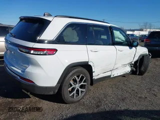 2024 Jeep Grand Cherokee Limited z VIN 1C4RJHBG2RC230115, wystawiony jako IAAI lot #41071409 z przebiegiem 4711 mil mil oraz . Historia ofert i sprzedaży dostępna na DreamBid. Obrazek 4.