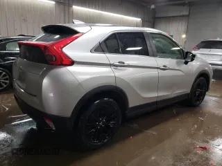 2020 Mitsubishi Eclipse Cross LE z VIN JA4AS4AA1LZ037727, wystawiony jako Copart lot #44643975 z przebiegiem 81 877 mil mil oraz Szkoda całkowita • Salvage title. Historia ofert i sprzedaży dostępna na DreamBid. Obrazek 3.