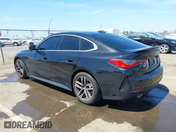 2023 BMW 4 Series 430i z VIN WBA63AV01PFP57025, wystawiony jako IAAI lot #42101068 z przebiegiem 28 514 mil mil oraz . Historia ofert i sprzedaży dostępna na DreamBid. Obrazek 3.