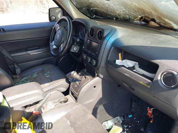 2012 Jeep Patriot Limited with VIN 1C4NJRCB4CD553624, listed as a IAAI auction lot 41729225 with Not Provided miles and . Bid and sale history available at carsss.com. Image 5.