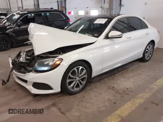 2016 Mercedes-Benz C 300 z VIN 55SWF4JB0GU160647, wystawiony jako IAAI lot #41980155 z przebiegiem 66 783 mil mil oraz . Historia ofert i sprzedaży dostępna na DreamBid. Obrazek 18.