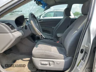 2006 Toyota Camry STD z VIN 4T1BE32K76U115783, wystawiony jako Copart lot #59911675 z przebiegiem 99 981 mil mil oraz Szkoda całkowita • Salvage title. Historia ofert i sprzedaży dostępna na DreamBid. Obrazek 7.
