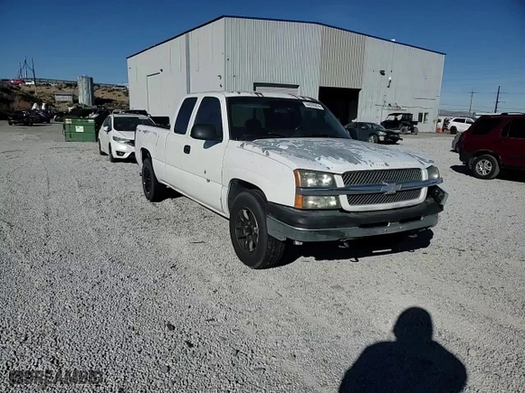 2003 Chevrolet Silverado 1500 Work Truck with VIN 2GCEC19X831130085, listed as a Copart auction lot 84295874 with 204,175 mi miles and Salvage Title. Bid and sale history available at carsss.com. Image 10.