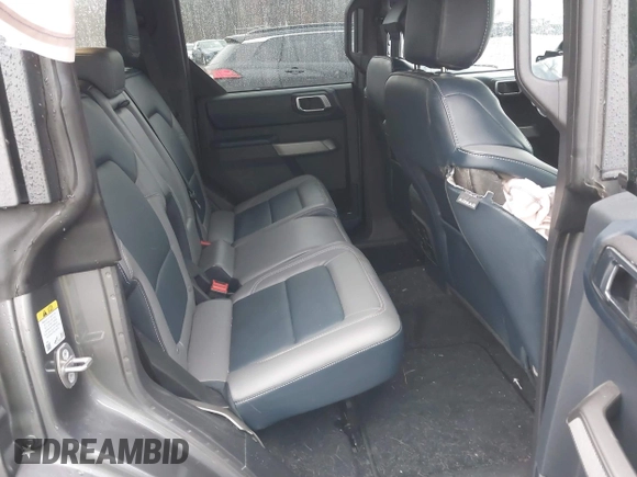 2023 Ford Bronco z VIN 1FMEE5DP4PLB54095, wystawiony jako IAAI lot #41445801 z przebiegiem 12 170 mil mil oraz . Historia ofert i sprzedaży dostępna na DreamBid. Obrazek 8.